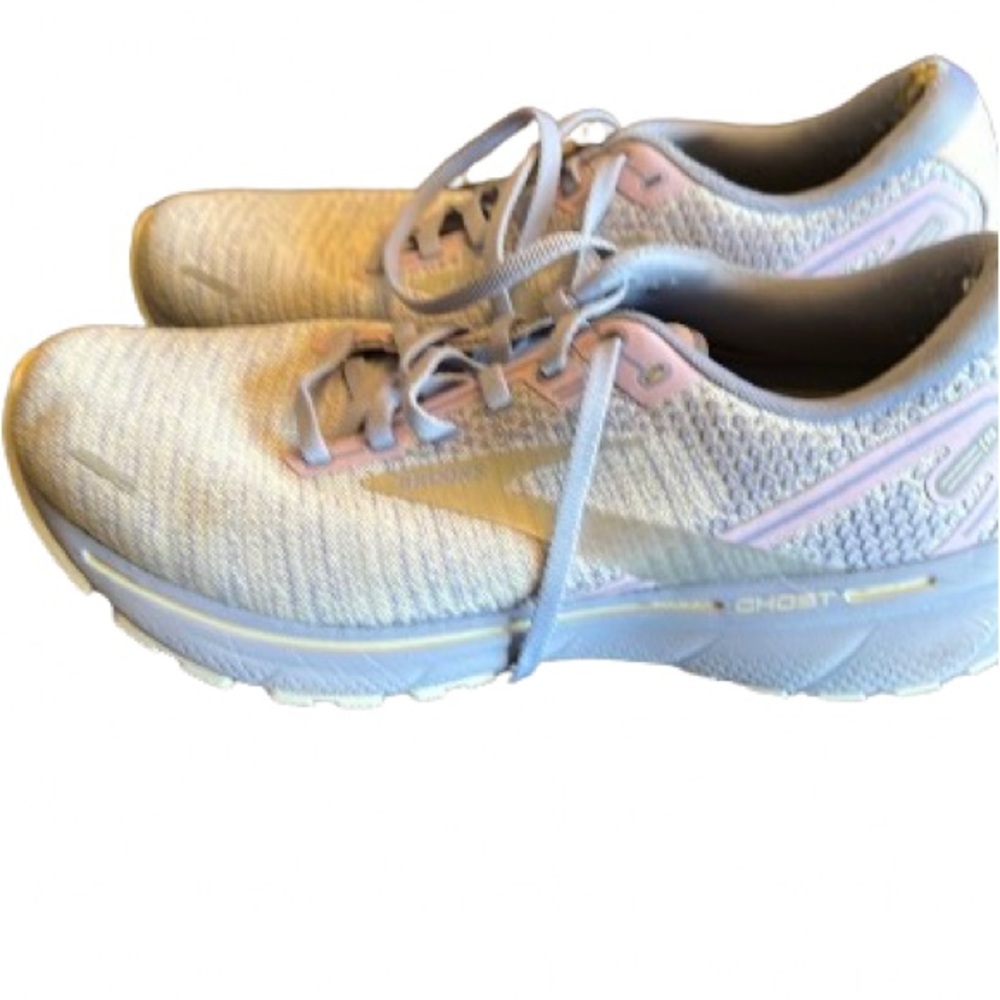 Size 11 women’s Brooks running shoes